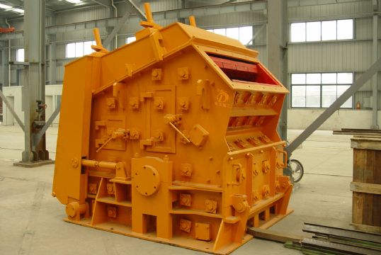 反擊式破碎機(jī)